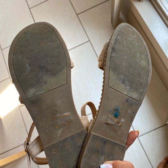 Sandals with braided strap - Picture 4 of 4